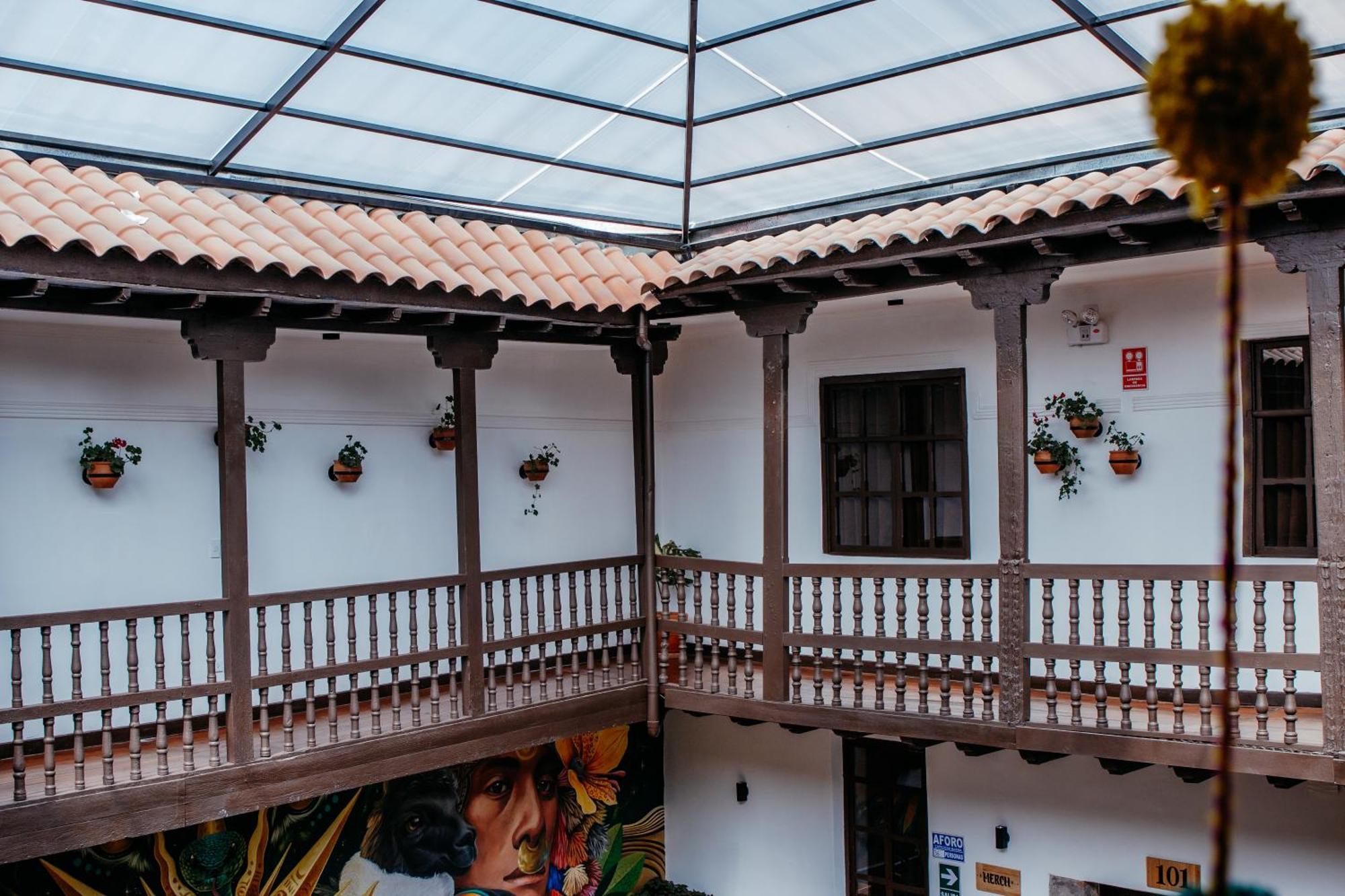 Black Llama Hostel Cuzco Exterior foto