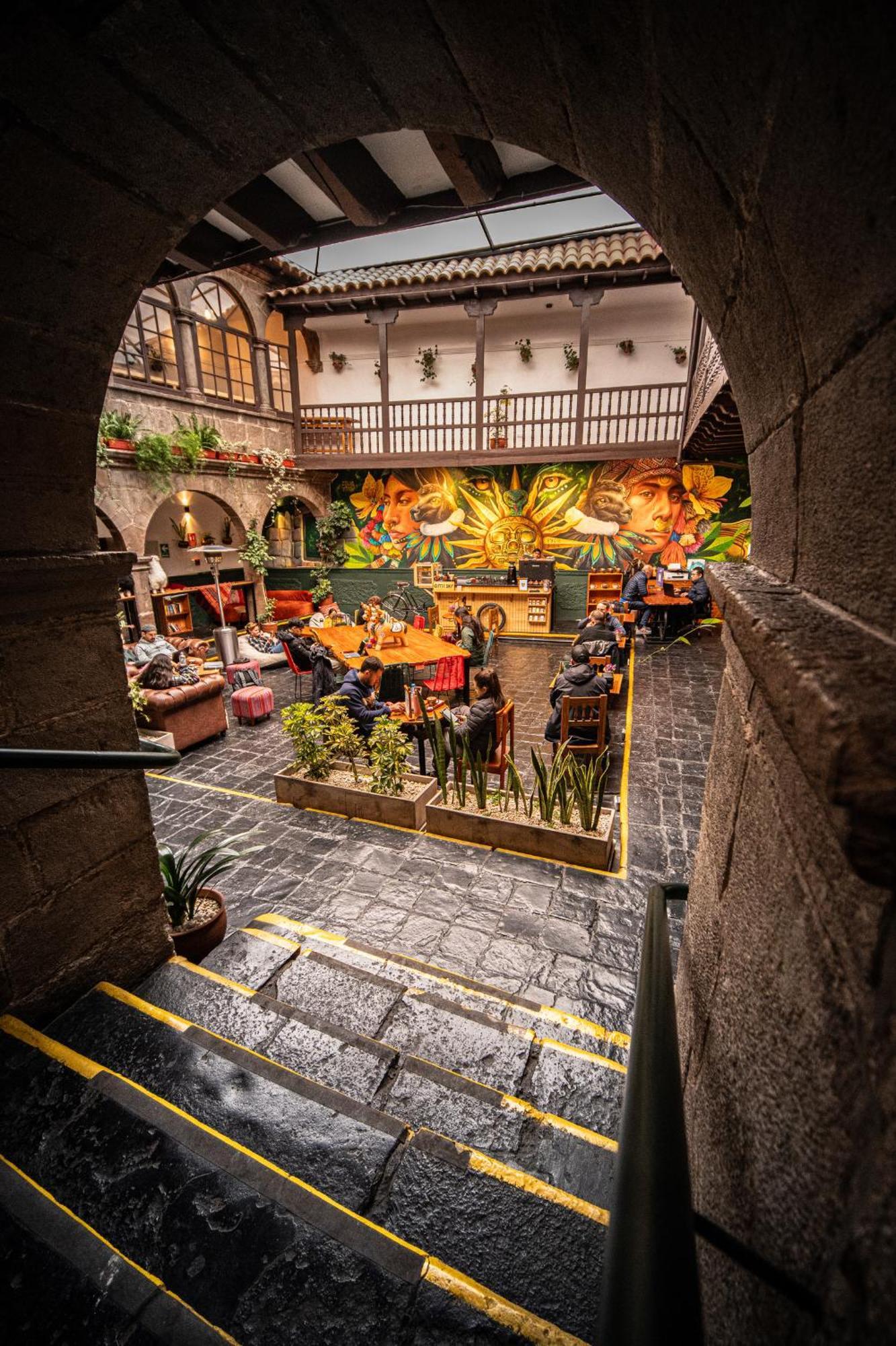 Black Llama Hostel Cuzco Exterior foto